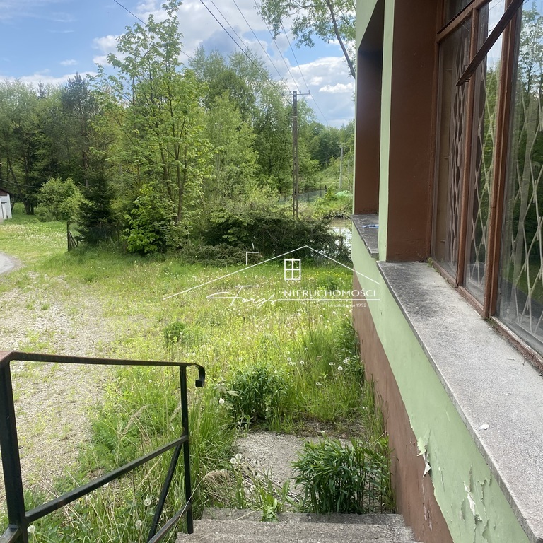 Na sprzedaż budynek handlowy z potencjałem mieszkalnym  Śliwnica, gm. Dubiecko