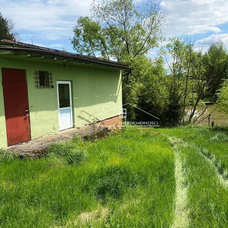 Na sprzedaż budynek handlowy z potencjałem mieszkalnym  Śliwnica, gm. Dubiecko