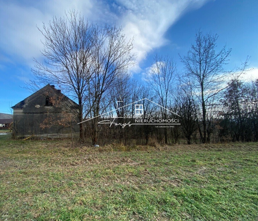 Nieruchomość z zabudową do remontu lub rozbiórki – stwórz swój projekt.