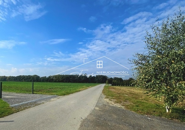 Jedna z najatrakcyjniejszych lokalizacji: Surochów – Sobieciń, Koniaczów, Wetlin.