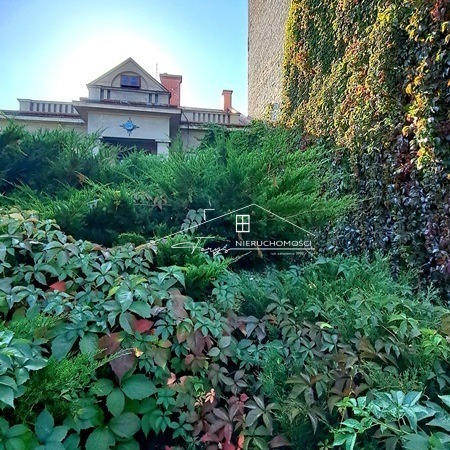 Przemyśl, ul. Tarnawskiego  zabytkowa willa miejska z lat 30. z ogrodem i dużym potencjałem inwestycyjnym