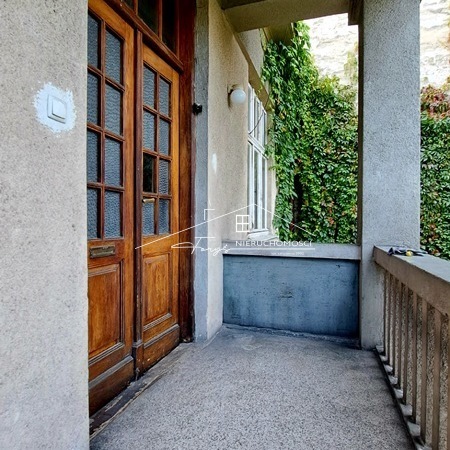 Przemyśl, ul. Tarnawskiego  zabytkowa willa miejska z lat 30. z ogrodem i dużym potencjałem inwestycyjnym