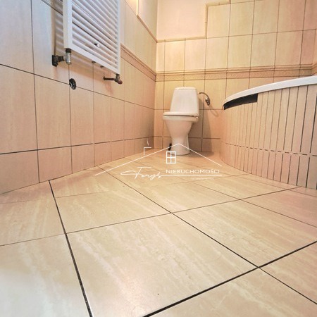 Przemyśl, ul. Tarnawskiego  zabytkowa willa miejska z lat 30. z ogrodem i dużym potencjałem inwestycyjnym