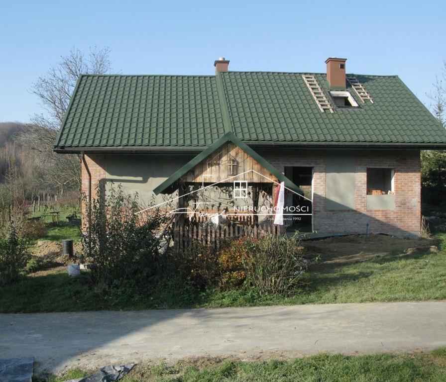 Winnica Węgrzyn na sprzedaż  1,17 ha tradycji, wody mineralne i wino z Podkarpacia