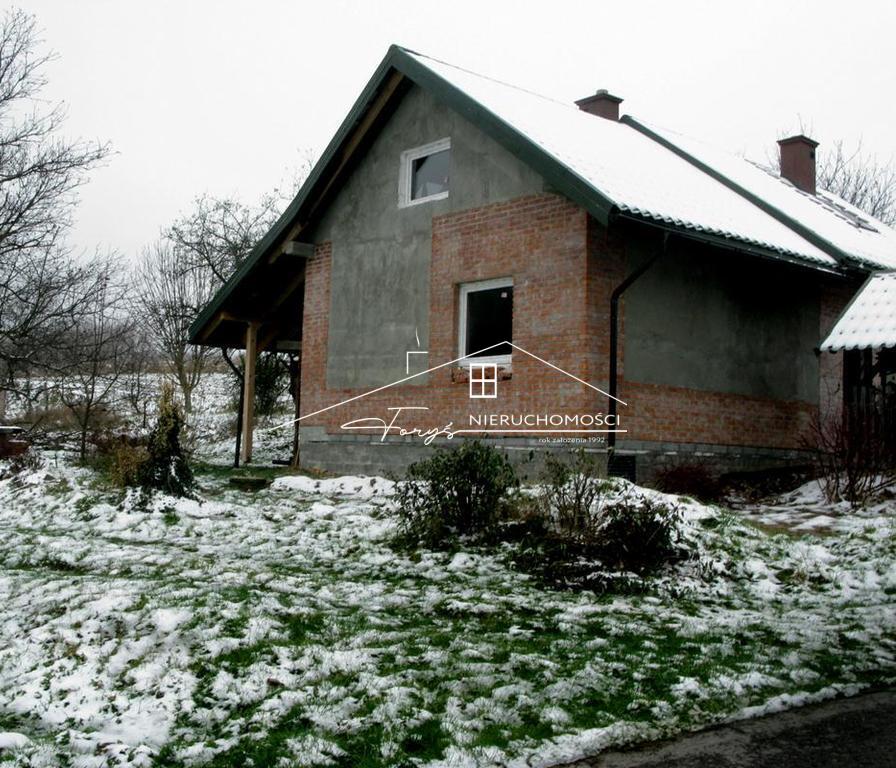 Zainwestuj w nieruchomość z mediami i dogodnym dostępem do wody.