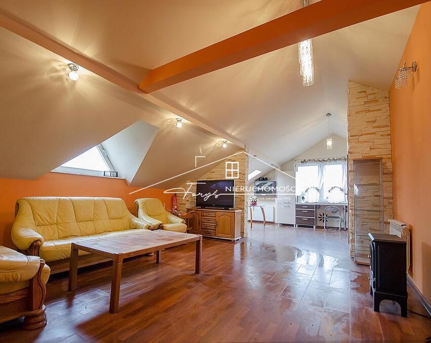 Budynek usługowo-mieszkalny do wynajęcia przy rondzie w Szówsku  300m  działka 12 arów