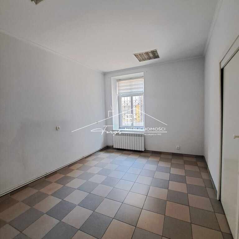 Przemyśl, ul. Słowackiego – wynajem budynku usługowo-magazynowego