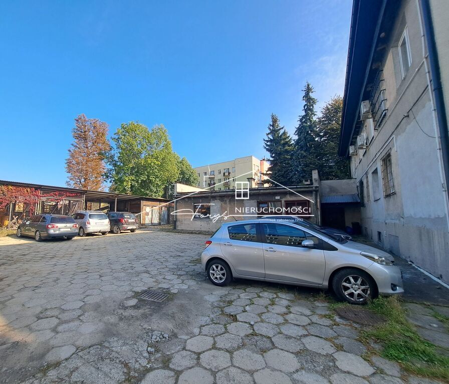 Zadbaj o komfort zespołu dzięki jasnym, ustawnych i ogrzewanym biurom.