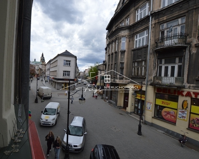 Wspólna, zadbana łazienka z WC do dyspozycji najemców budynku.