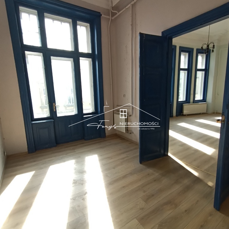 Minimalny okres najmu 3 lata sprzyja planowaniu długoterminowej strategii.